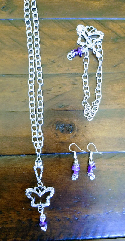 Necklace,  bracelet and earrings set